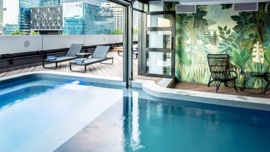 The Onyx Hotel