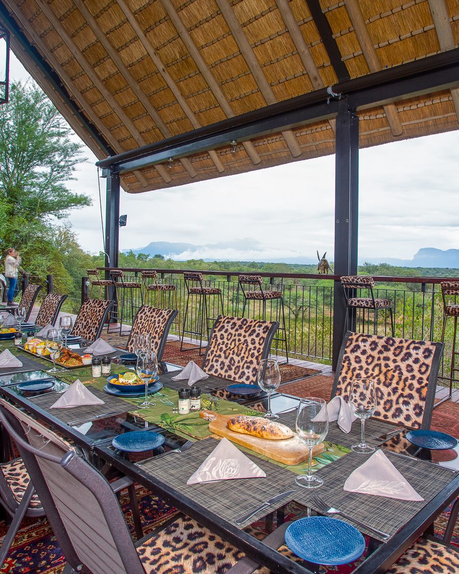 Khaya Ndlovu Safari Manor