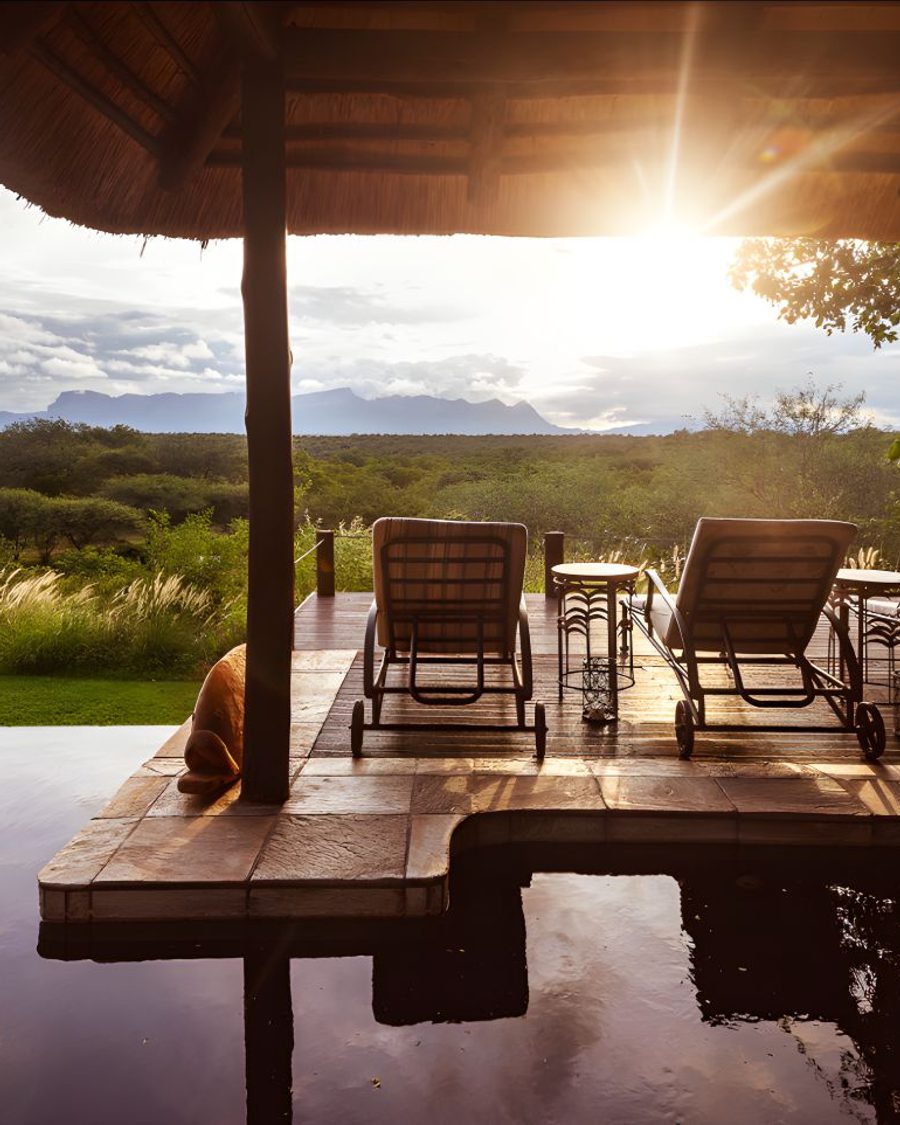 Khaya Ndlovu Safari Manor